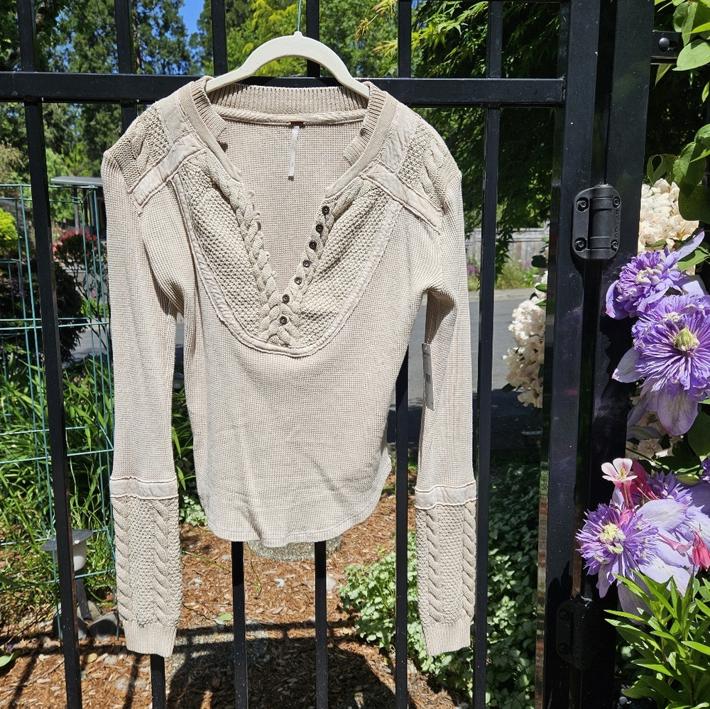 Free People Oakley Thermal Henley Top V Neck LS Mixed Knits Sand Size Small NWT - Picture 15 of 16